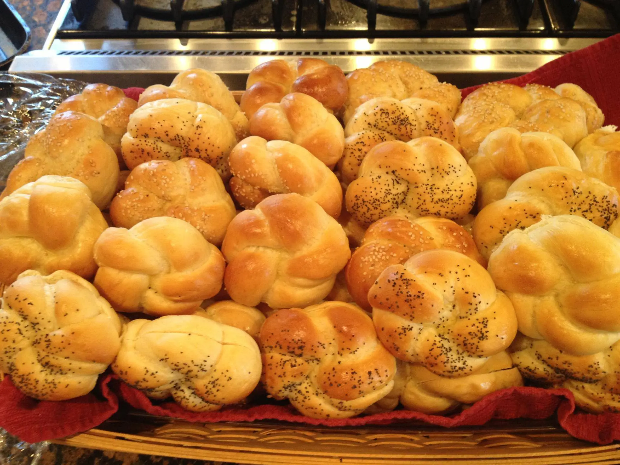 dinner rolls