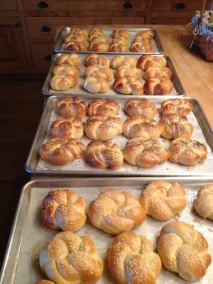 dinner rolls